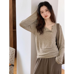 EM八月 斜紐釦設計針織衫上衣t恤女秋季新款復古顯瘦內搭打底衫