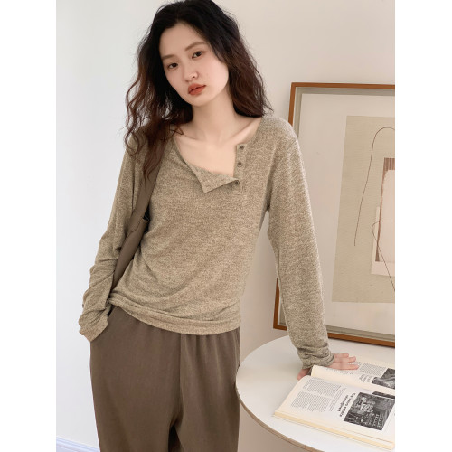 EM八月 斜紐釦設計針織衫上衣t恤女秋季新款復古顯瘦內搭打底衫