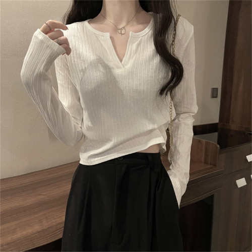 V領長袖t恤女春秋韓版修身高腰露臍短款內搭打底衫顯瘦百搭上衣服