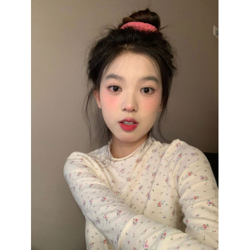 半高領小碎花打底衫女春秋冬內搭修身緊身正肩長袖上衣設計感小衆 半高領小碎花打底衫女春秋冬內搭修身緊身正肩長袖上衣設計感小衆