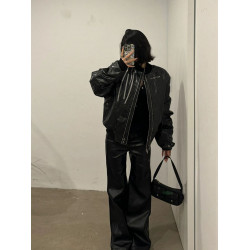 法式氣質黑色v領拼接長袖T恤女早秋季新款設計感顯瘦收腰內搭上衣