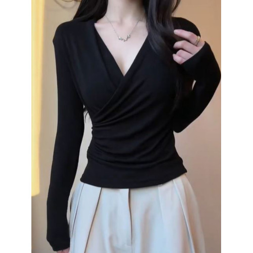 大碼黑色交叉v領長袖t恤女秋冬胖mm收腰遮肚子內搭德絨打底衫上衣