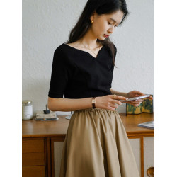 法式露鎖骨v領短袖女夏季洋氣冰絲針織衫黑色t恤修身內搭打底上衣