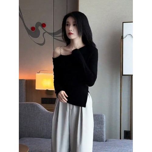 辣妹斜肩一字肩長袖T恤女秋季修身顯瘦內搭打底衫不規則露肩上衣