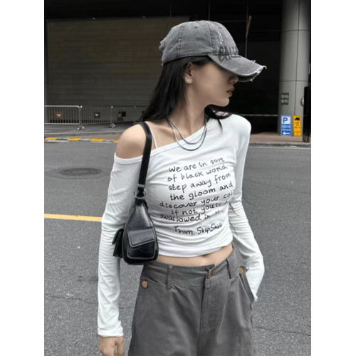 美式復古字母印花露肩長袖t恤女秋季新款設計感小衆顯瘦新款上衣 美式復古字母印花露肩長袖t恤女秋季新款設計感小衆顯瘦新款上衣