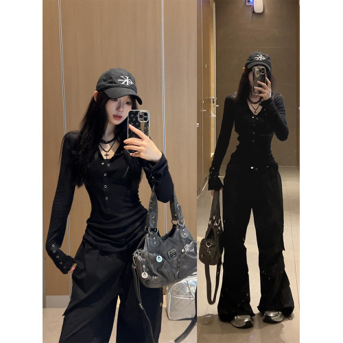 別致黑色V領長袖T恤女秋季2025新款辣妹風修身顯瘦上衣打底衫內搭 別致黑色V領長袖T恤女秋季2025新款辣妹風修身顯瘦上衣打底衫內搭