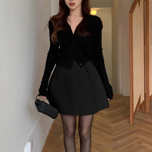 法式復古蓬蓬短裙2024秋冬大碼黑色小個子高腰毛呢繖裙花苞半身裙 法式復古蓬蓬短裙2024秋冬大碼黑色小個子高腰毛呢繖裙花苞半身裙