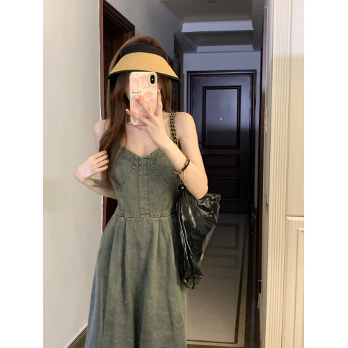 大碼胖MM牛仔吊帶連衣裙子女夏季2025年新款收腰顯瘦法式氣質長裙