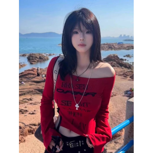 y2k美式辣妹紅色斜肩長袖t恤女秋季2025新款修身收腰別致短款上衣