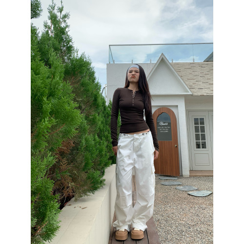 Sarahwildnesd美式棕色長袖T恤女早秋修身美拉德半開領打底衫上衣