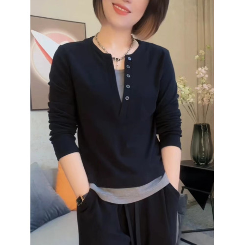 春秋季氣質純棉假兩件長袖T恤女韓版設計感紐釦寬松百搭打底小衫 春秋季氣質純棉假兩件長袖T恤女韓版設計感紐釦寬松百搭打底小衫