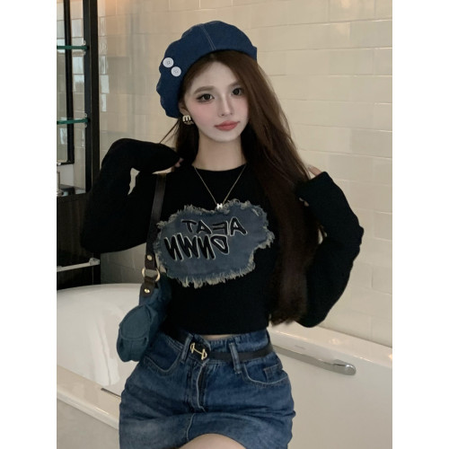 字母牛仔貼布長袖T恤女秋冬加厚美式辣妹修身短款打底衫咖色上衣