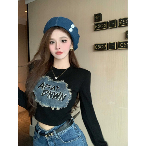 字母牛仔貼布長袖T恤女秋冬加厚美式辣妹修身短款打底衫咖色上衣