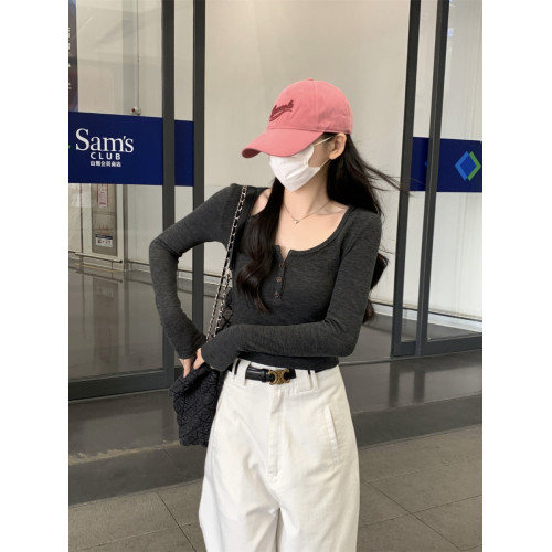 灰色德絨方領正肩長袖T恤女秋冬ins設計感復古氣質內搭打底上衣潮