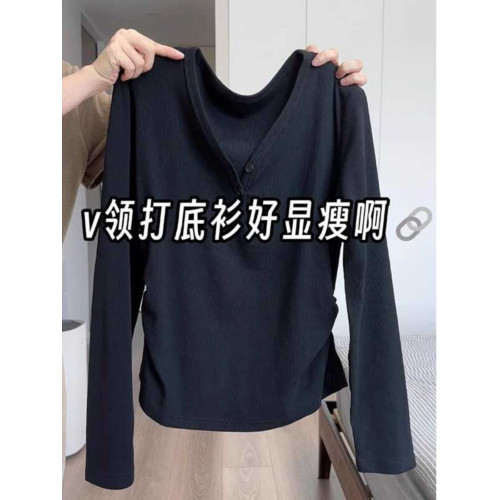 大碼V領長袖灰色t恤女秋季正肩內搭打底衫胖MM遮肚子寬松顯瘦上衣 大碼V領長袖灰色t恤女秋季正肩內搭打底衫胖MM遮肚子寬松顯瘦上衣