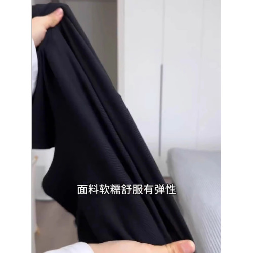 大碼純棉V領黑色短袖T恤女2025年夏季胖mm收腰顯瘦設計感排釦上衣