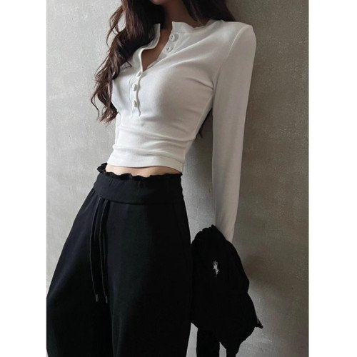 v領排釦修身設計感上衣女春秋白色棉質內搭長袖打底衫短款正肩T恤