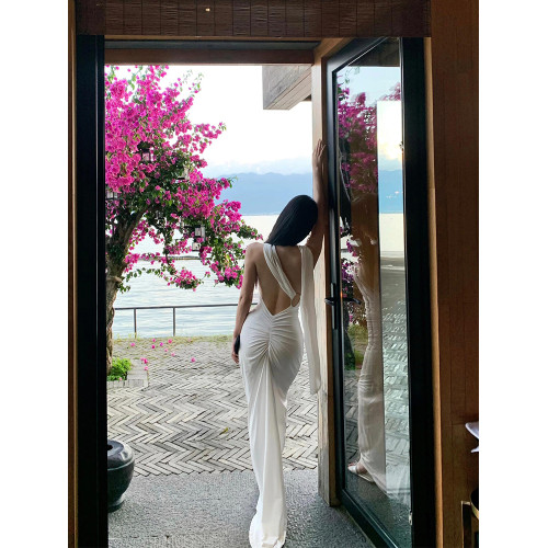 法式氛圍感白色飄帶性感露背連衣裙女海邊度假沙灘裙年會禮服長裙