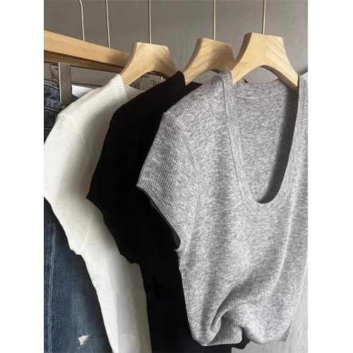 淺灰色薄款U領針織短袖上衣2025夏季新款爆款高級感修身短款T恤女