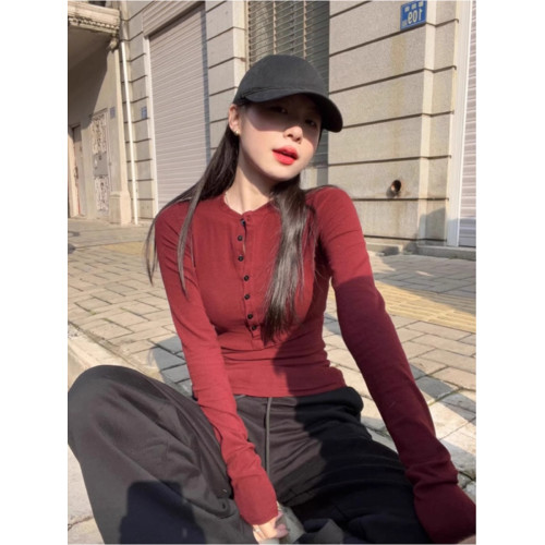 美式辣妹半開領本命紅色顯白T恤女內搭打底衫V領修身顯瘦長袖上衣