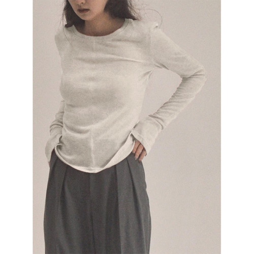 秋季穿搭韓系長袖白色微透針織打底衫女秋冬修身正肩T恤內搭上衣 秋季穿搭韓系長袖白色微透針織打底衫女秋冬修身正肩T恤內搭上衣
