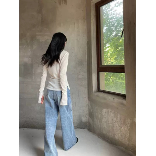 秋季穿搭韓系長袖白色微透針織打底衫女秋冬修身正肩T恤內搭上衣 秋季穿搭韓系長袖白色微透針織打底衫女秋冬修身正肩T恤內搭上衣