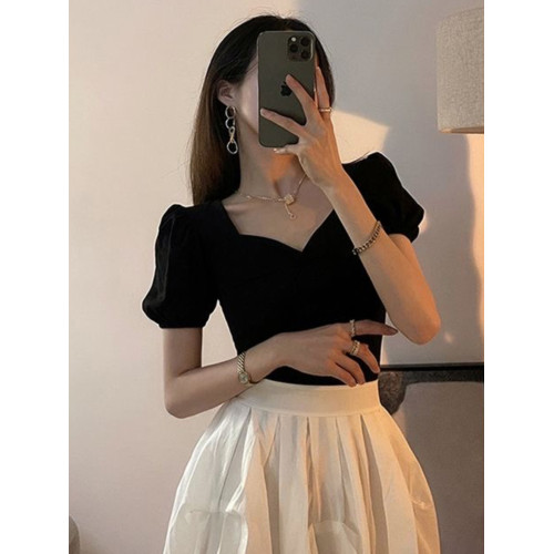 黑色短袖t恤女夏季漏鎖骨法式方領泡泡袖設計感小衆短款別致上衣