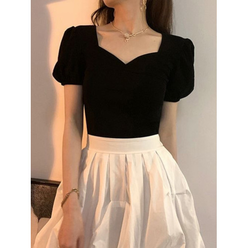 黑色短袖t恤女夏季漏鎖骨法式方領泡泡袖設計感小衆短款別致上衣