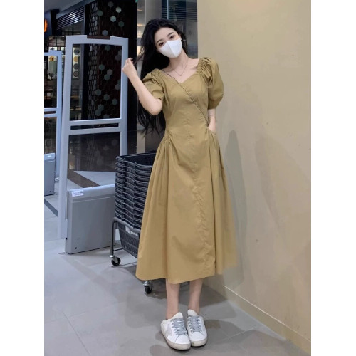 黑色赫本風收腰連衣裙女夏季大碼胖mm遮肉顯瘦法式高級v領長裙子