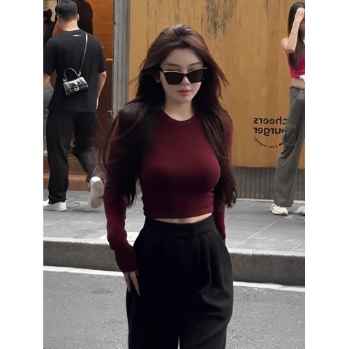 港風復古酒紅色內搭打底衫女洋氣圓領螺紋緊身T恤高腰露臍上衣春 港風復古酒紅色內搭打底衫女洋氣圓領螺紋緊身T恤高腰露臍上衣春