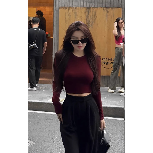 港風復古酒紅色內搭打底衫女洋氣圓領螺紋緊身T恤高腰露臍上衣春 港風復古酒紅色內搭打底衫女洋氣圓領螺紋緊身T恤高腰露臍上衣春