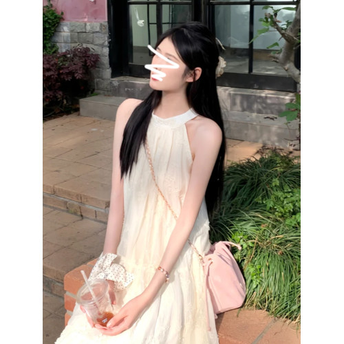 法式茶歇高級刺綉掛脖白色連衣裙夏天海邊度假松弛感無袖露肩長裙 法式茶歇高級刺綉掛脖白色連衣裙夏天海邊度假松弛感無袖露肩長裙