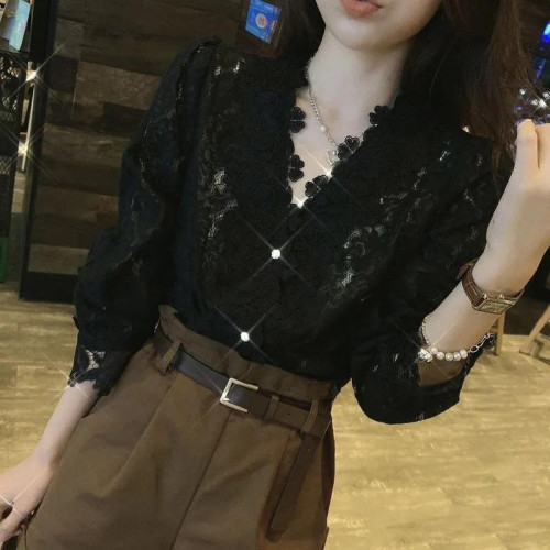 加肥加大碼女裝胖妹妹洋氣寬松蕾絲t恤打底衫百搭顯瘦長袖v領上衣 加肥加大碼女裝胖妹妹洋氣寬松蕾絲t恤打底衫百搭顯瘦長袖v領上衣