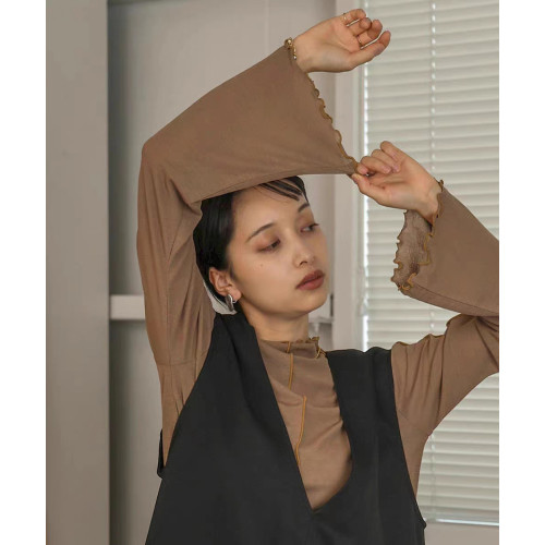 ins秋季新款設計感微喇叭袖小高領透視上衣T恤女木耳邊打底衫