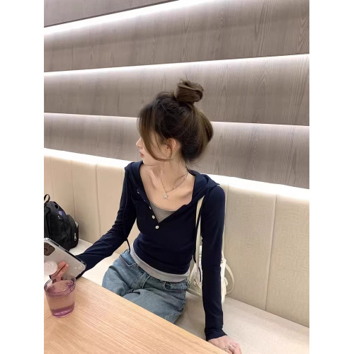 假兩件連帽長袖t恤女生初秋季設計感小衆修身顯瘦獨特超好看上衣 假兩件連帽長袖t恤女生初秋季設計感小衆修身顯瘦獨特超好看上衣