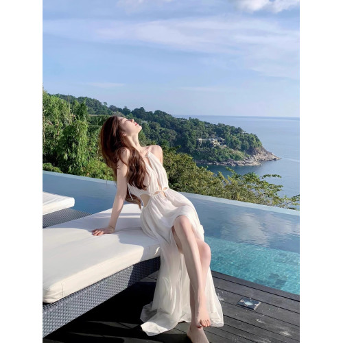 法式三亞海邊拍照超仙度假沙灘裙泰國雲南旅遊修身性感吊帶連衣裙 法式三亞海邊拍照超仙度假沙灘裙泰國雲南旅遊修身性感吊帶連衣裙