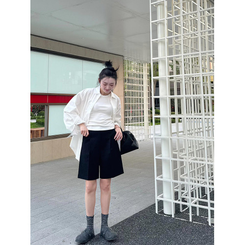 早秋白色極簡大版襯衫女春秋季寬松休閒BF風濶版襯衣oversize上衣