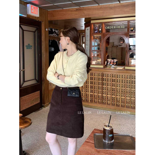 咖色燈芯絨a字裙女胖mm秋冬高腰顯瘦半身中裙百搭加長配靴子短裙 咖色燈芯絨a字裙女胖mm秋冬高腰顯瘦半身中裙百搭加長配靴子短裙