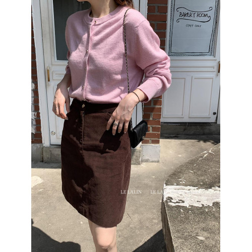 咖色燈芯絨a字裙女胖mm秋冬高腰顯瘦半身中裙百搭加長配靴子短裙 咖色燈芯絨a字裙女胖mm秋冬高腰顯瘦半身中裙百搭加長配靴子短裙