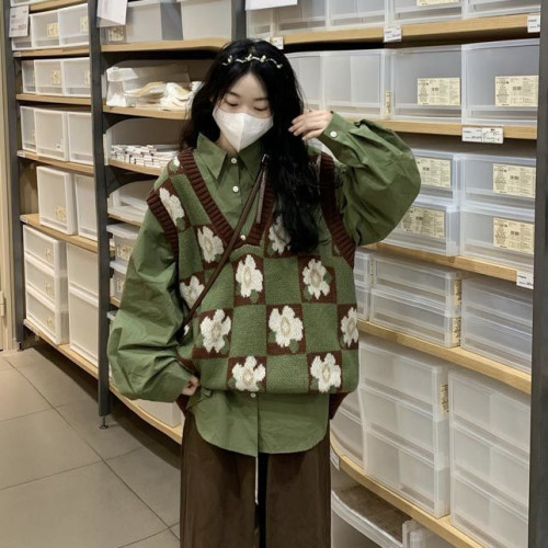 胖MM200斤特大碼套裝甜美小花拼色曡穿針織毛衣馬甲背心綠色襯衫