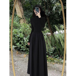 2025年秋季新款黑色方領長袖連衣裙小黑裙氣質收腰顯瘦內搭長裙女