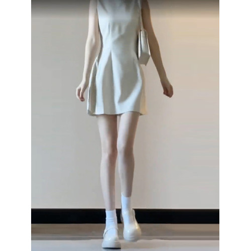 法式白色無袖背心連衣裙子女夏季2025新款小個子收腰氣質a字短裙