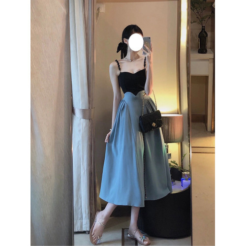 露背吊帶連衣裙夏季法式收腰高級感赫本風別致漂亮溫柔氣質小禮裙 露背吊帶連衣裙夏季法式收腰高級感赫本風別致漂亮溫柔氣質小禮裙