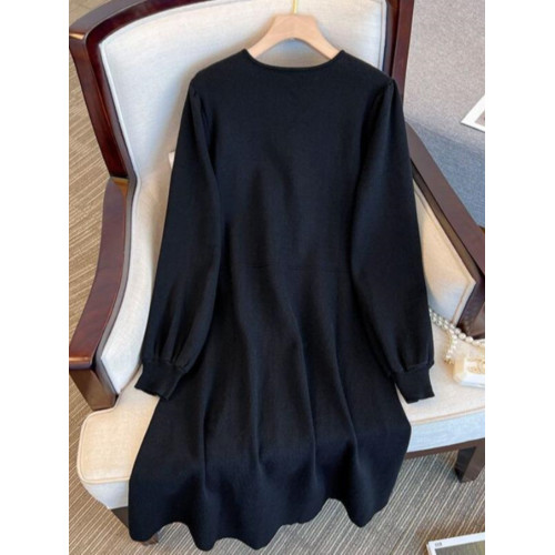 法式洋氣純色時髦高級感女胖MM300斤加大碼秋冬V領遮肉針織毛衣裙