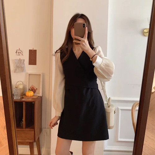 2024早春新款連衣裙女韓版ins遮肚子顯瘦收腰氣質v領長袖a字裙子