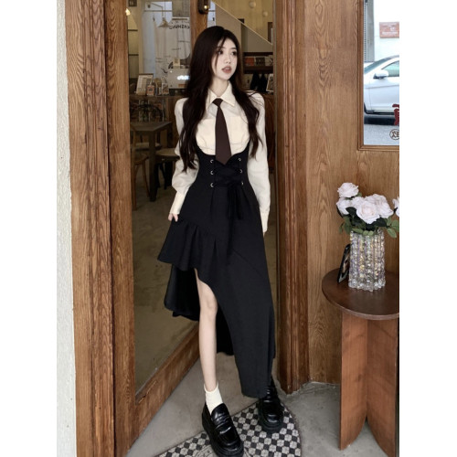 甜美學院風不規則背帶掛脖連衣裙女秋季新款設計高級感JK製服套裝