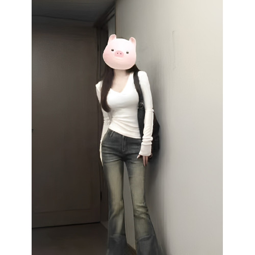 設計感小衆正肩V領長袖T恤女春秋內搭短款打底衫辣妹修身顯瘦上衣