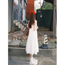 白色吊帶連衣裙女2025夏季新款法式V領溫柔氣質顯瘦初戀蛋糕長裙