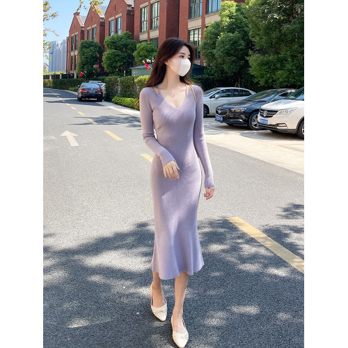 紫色v領針織連衣裙女秋冬法式收腰氣質魚尾長裙修身打底包臀裙子