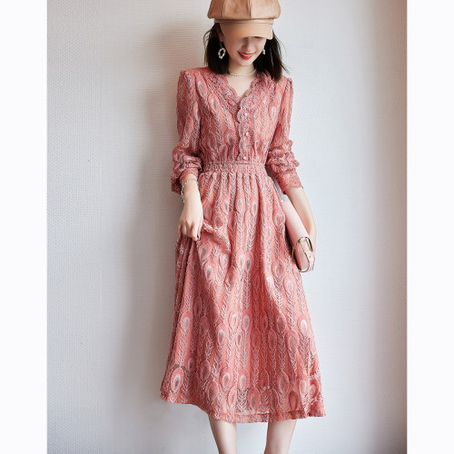 特價原單法式蕾絲連衣裙女春秋新款高級感刺綉V領長袖設計感A字裙 特價原單法式蕾絲連衣裙女春秋新款高級感刺綉V領長袖設計感A字裙